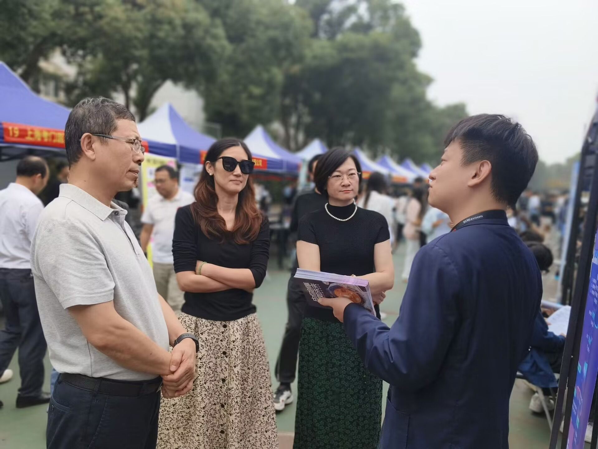 cf9bd5f8cae45cc0ba5d07ed784083f1.jpg cf9bd5f8cae45cc0ba5d07ed784083f1.jpg